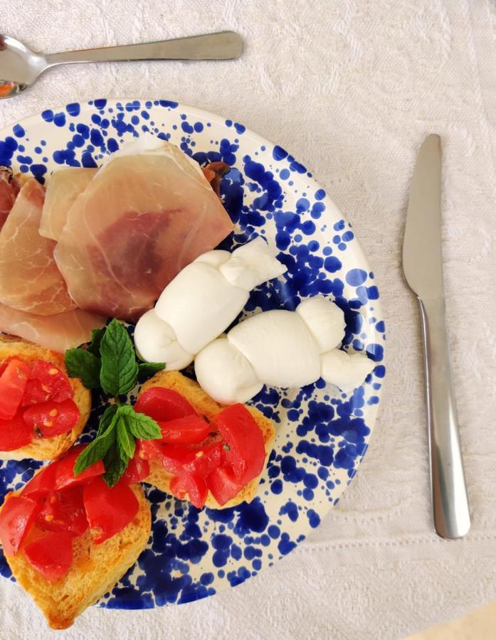 Mareulivi Bed & Breakfast Ostuni Bagian luar foto