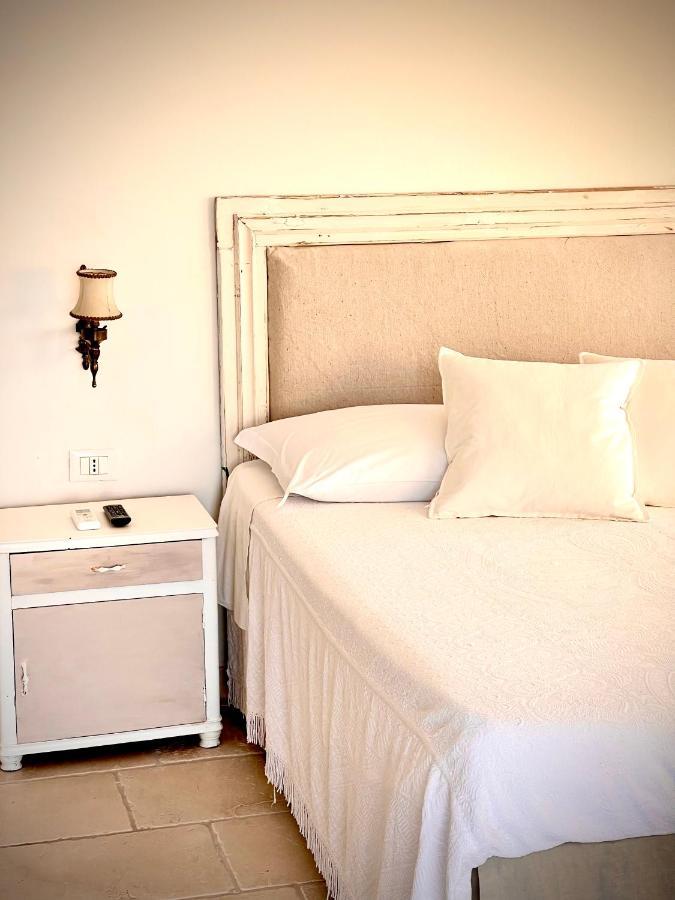 Mareulivi Bed & Breakfast Ostuni Bagian luar foto