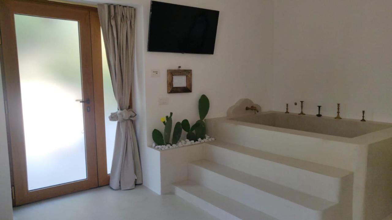 Mareulivi Bed & Breakfast Ostuni Bagian luar foto
