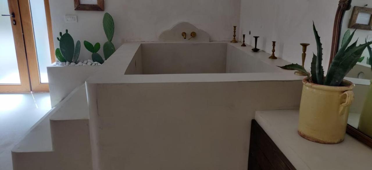 Mareulivi Bed & Breakfast Ostuni Bagian luar foto
