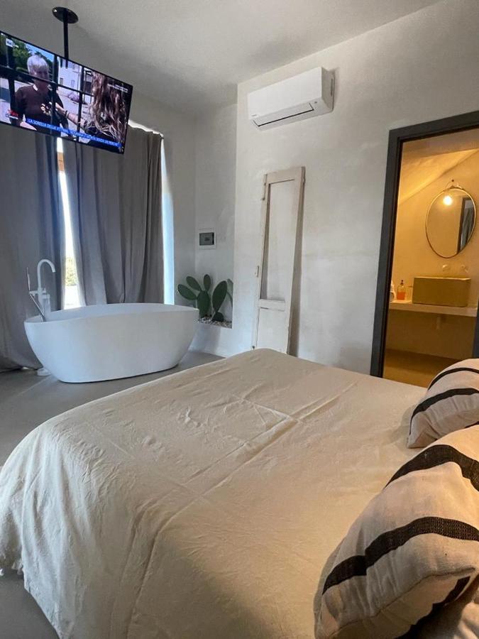 Mareulivi Bed & Breakfast Ostuni Bagian luar foto